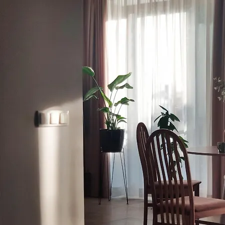 Apartament Alvar *